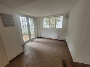 Photo 19- click for photo gallery